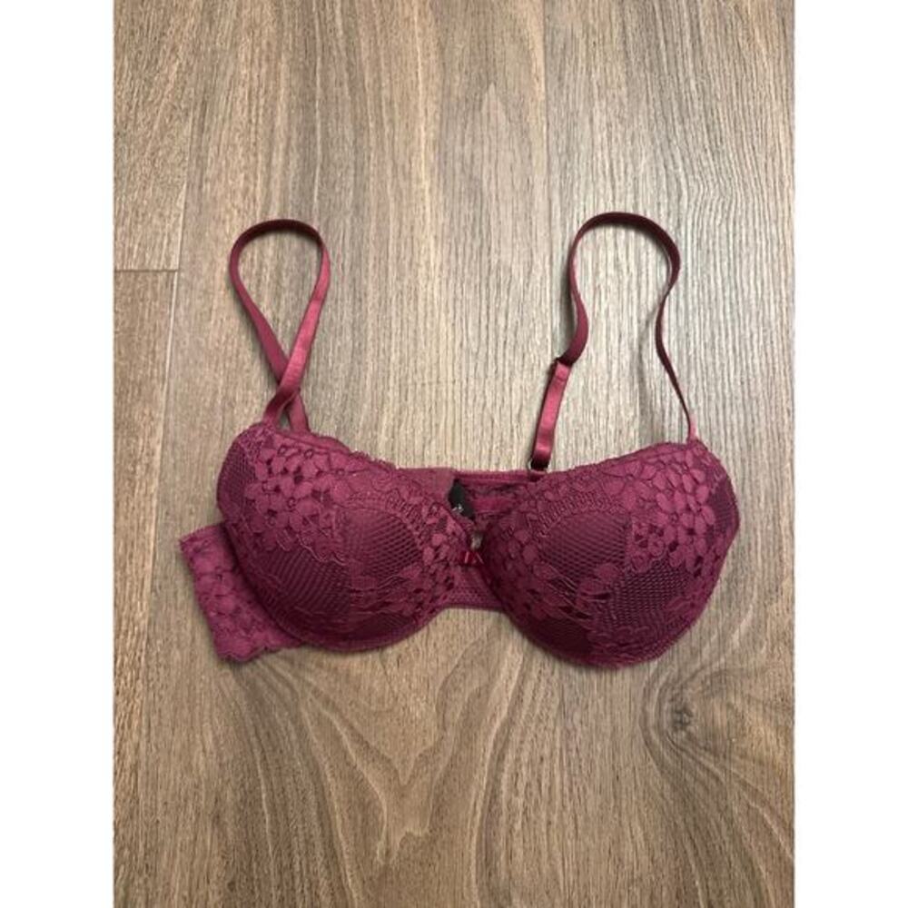 Frederick’s of Hollywood burgundy lace padded bra 34B